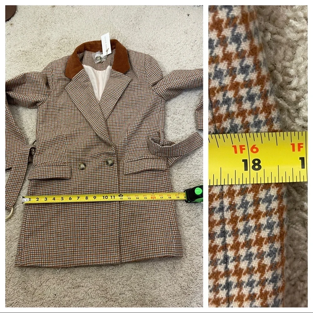 NWT! Moon River Herringbone Double Breasted Jacket with contrast collar
